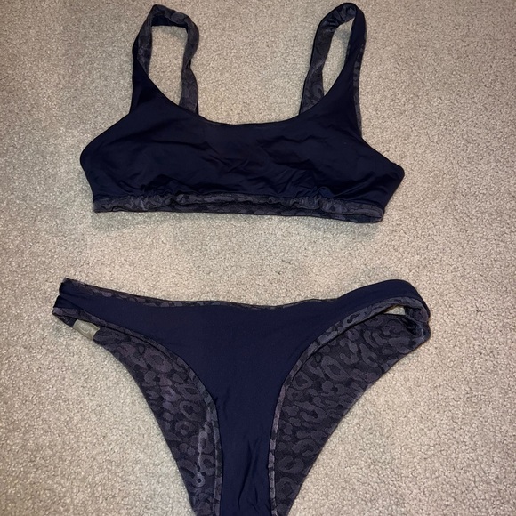 IMSY REVERSIBLE BIKINI TOP AND BOTTOM SIZE M - Picture 3 of 4